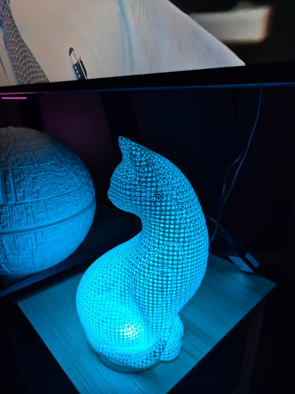 3D Printed Cat Lamp
